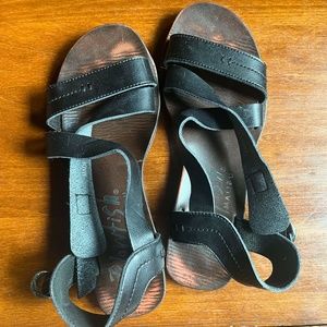Blowfish sandals 7.5